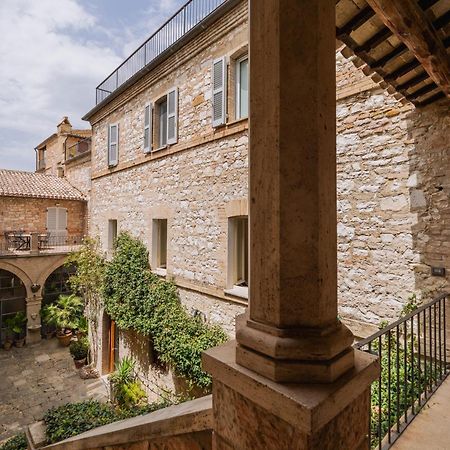 Suite Comunicanti, Tra Antico E Moderno อัสซิซี ภายนอก รูปภาพ