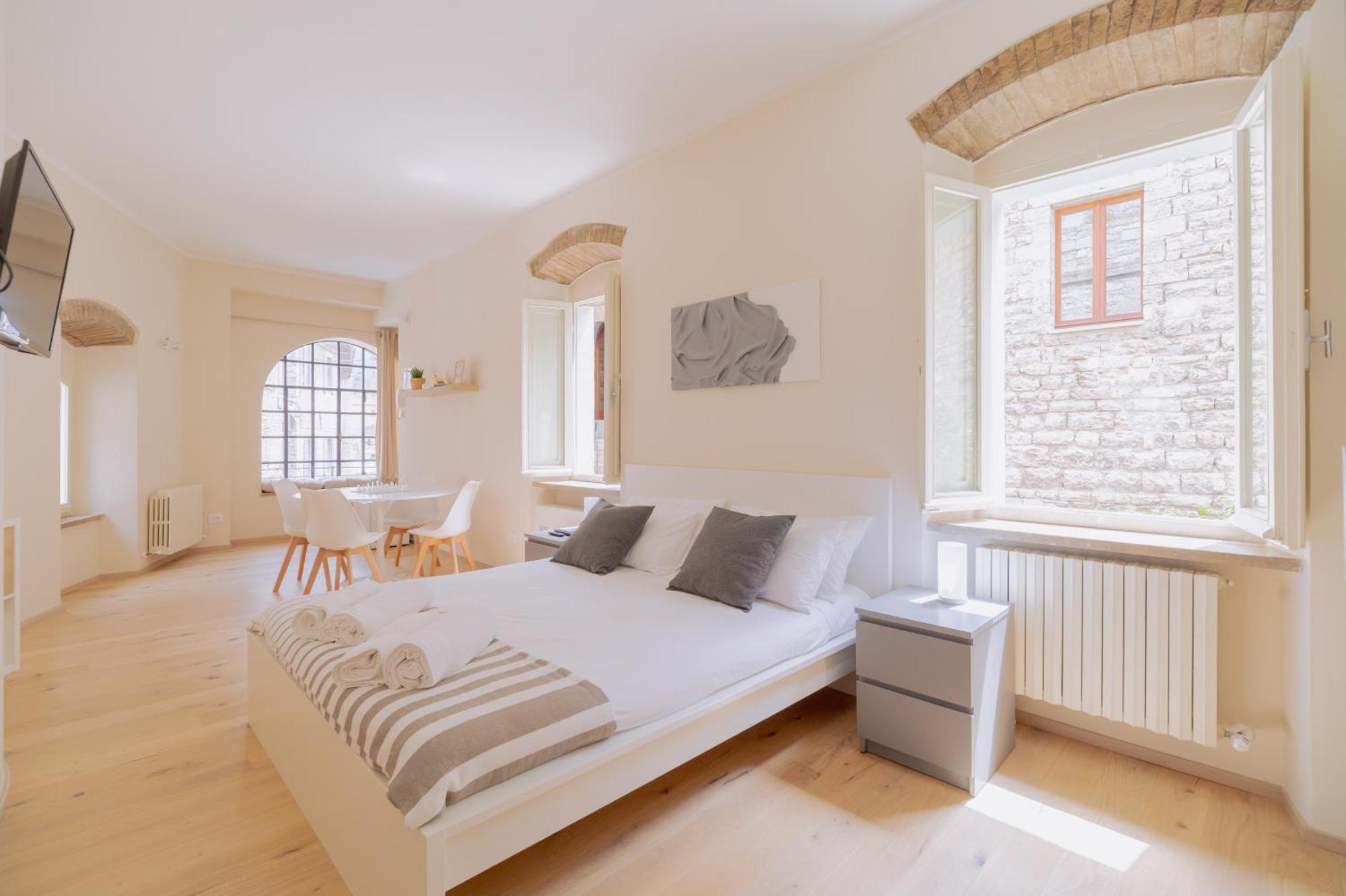 Suite Comunicanti, Tra Antico E Moderno อัสซิซี ภายนอก รูปภาพ